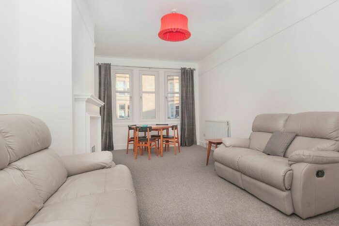 3 Bedroom Flat To Rent In L &# Learmonth Park, Edinburgh, EH4