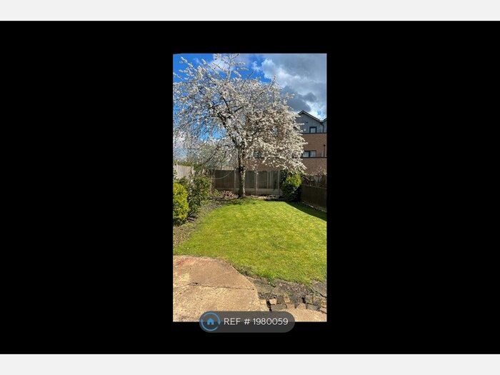 3 Bedroom Semi-Detached House To Rent In Cheney Row, London, E17