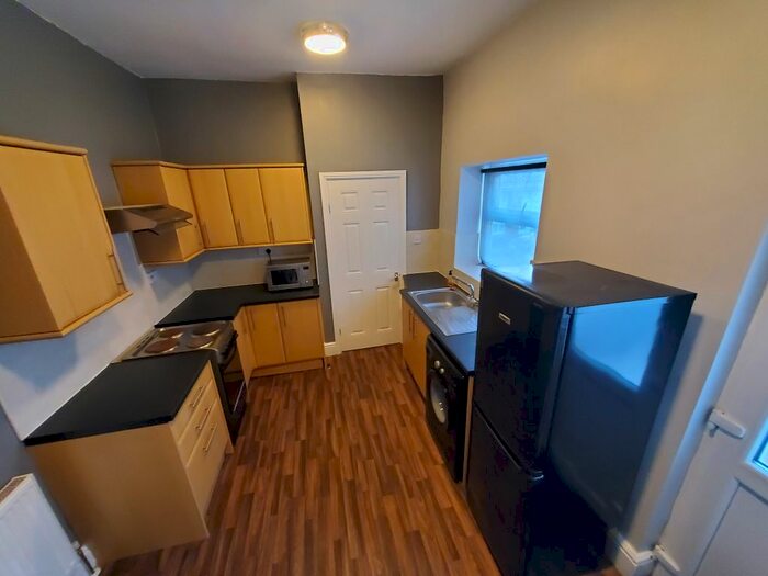 2 Bedroom Flat To Rent In Saltwell Road, Gateshead, NE8