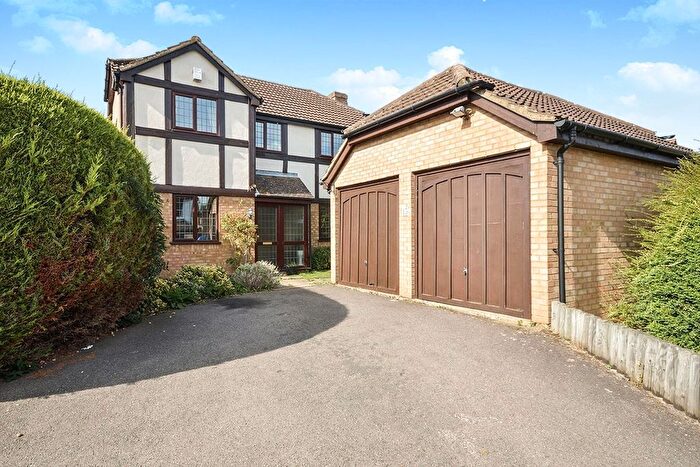 4 Bedroom Detached House To Rent In Restharrow Road, Weavering, Maidstone, Kent, ME14