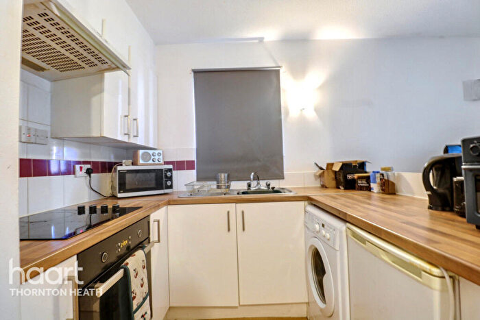 1 Bedroom Flat For Sale In St Christophers Gardens, Thornton Heath, CR7