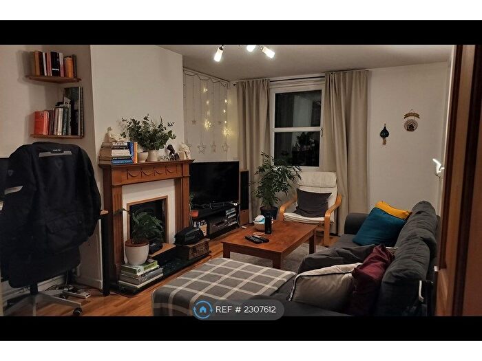 1 Bedroom Flat To Rent In Fletcher Path, London, SE8