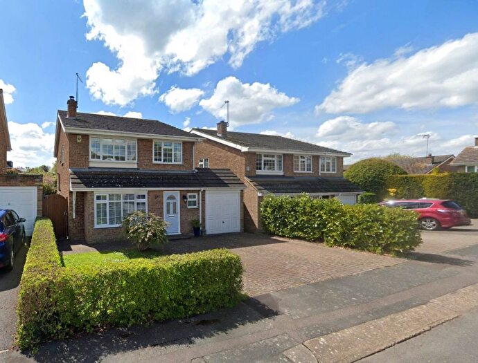 4 Bedroom Detached House For Sale In Chestwood Close, Billericay, CM12