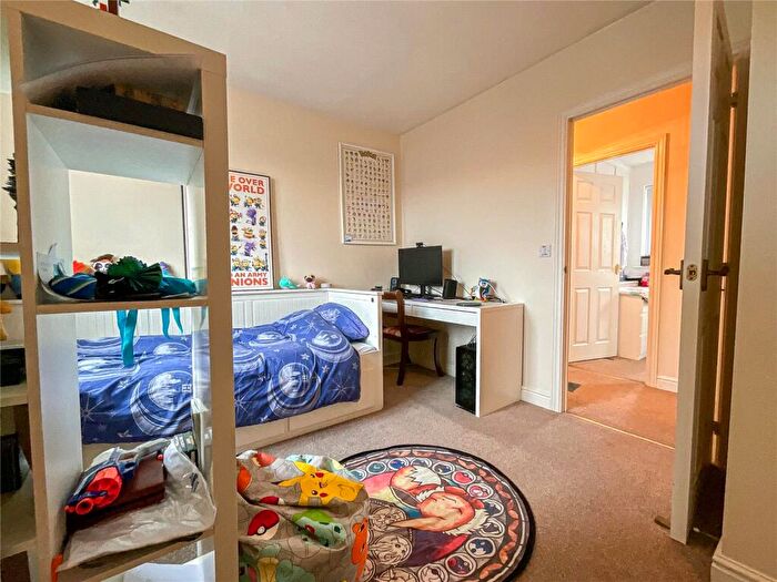 3 Bedroom Terraced House For Sale In Hedging Lane, Wilnecote, Tamworth, Staffordshire, B77