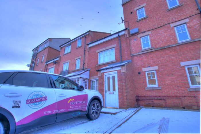 3 Bedroom Town House To Rent In Ovett Gardens, St James Village, Gateshead, NE8