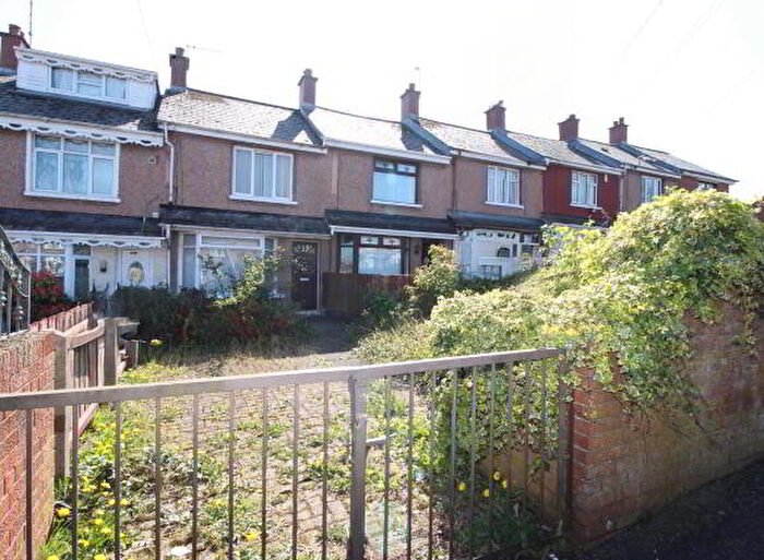 2 Bedroom Mid Terraced House For Sale In Holmdene Gardens, Belfast, BT14