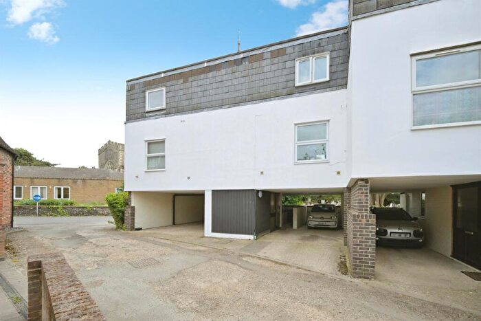 1 Bedroom Flat For Sale In Church Row, Ware, SG12