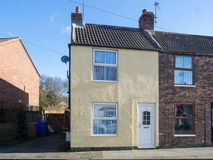 2 Bedroom Cottage To Rent In Northside, Patrington, HU12
