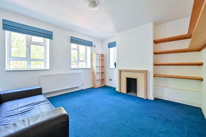 1 Bedroom Flat For Sale In Croxted Road, West Dulwich, London, SE21