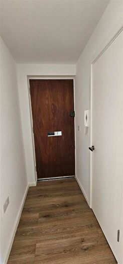 1 Bedroom Flat To Rent In Loughborough Park, London, SW9