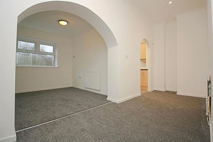 2 Bedroom Flat To Rent In Walker Road, Newcastle Upon Tyne, NE6