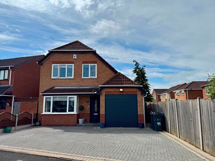 3 Bedroom Detached House For Sale In Morris Close, Acocks Green, Birmingham, B27