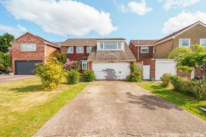 4 Bedroom Detached House For Sale In Cresswells Mead, Maidenhead, SL6