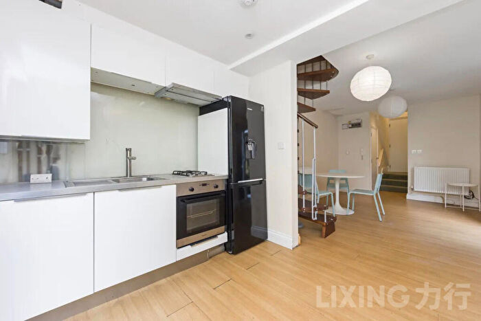 1 Bedroom Flat To Rent In Roderick Road, Hampstead Heath, NW3