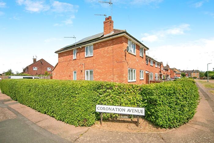1 Bedroom Flat For Sale In Coronation Avenue, Colchester, CO2