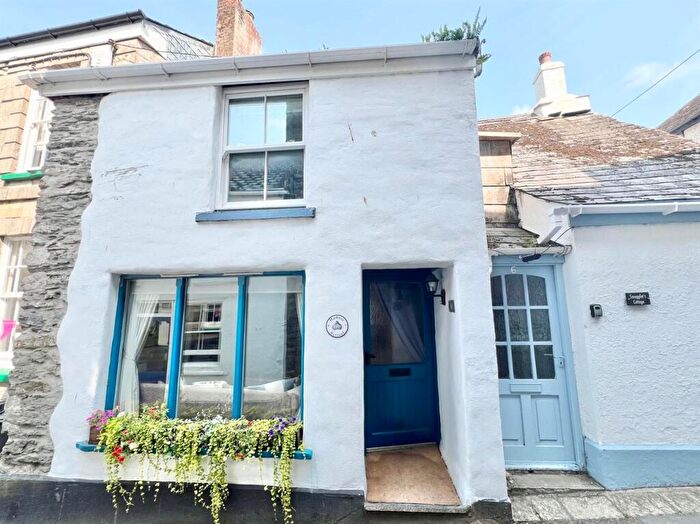 3 Bedroom Property For Sale In Mevagissey, Cornwall, PL26