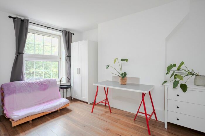 4 Bedroom Flat To Rent In Ml - Pott Street, London, E2