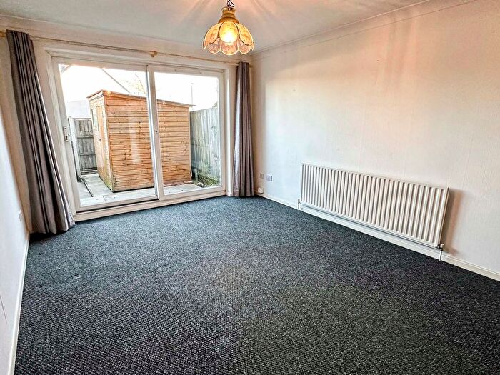 2 Bedroom Terraced House For Sale In Cambridge Road, Sawbridgeworth, CM21