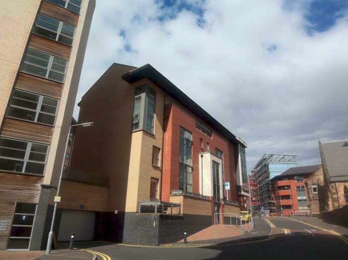 2 Bedroom Flat To Rent In Flat At Partick Bridge Street, G11