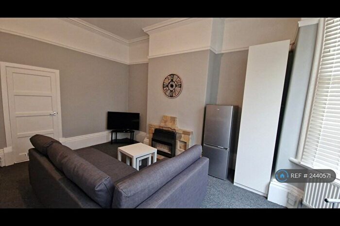 1 Bedroom Flat To Rent In Princes Avenue, Hull, HU5