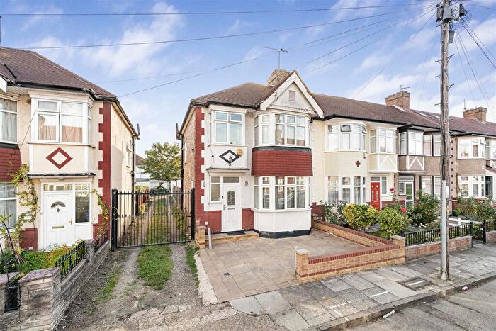 3 Bedroom End Of Terrace House For Sale In Elms Gardens, Wembley, HA0