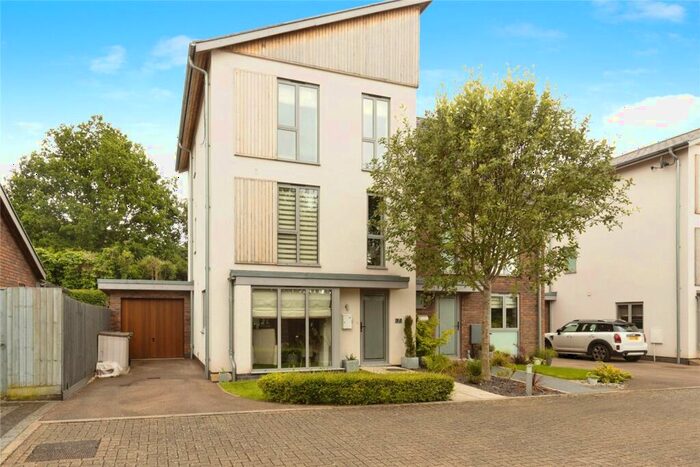 3 Bedroom Semi-Detached House To Rent In Timbercombe Gate, GL53