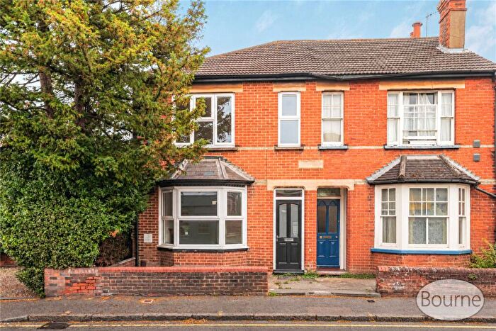 3 Bedroom Semi Detached House For Sale In Stoke Road, Guildford, Surrey, GU1