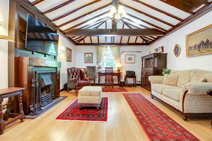 3 Bedroom Property To Rent In Hampstead Grove, Hampstead, NW3