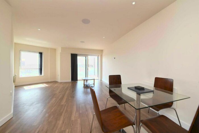 2 Bedroom Flat To Rent In Aerodrome Road, Colindale, NW9