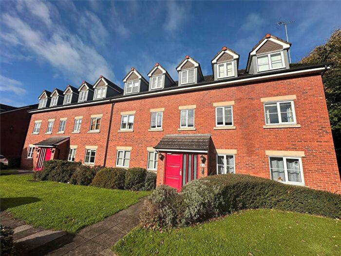2 Bedroom Flat For Sale In Wycliffe Court, Chester, Cheshire, CH2