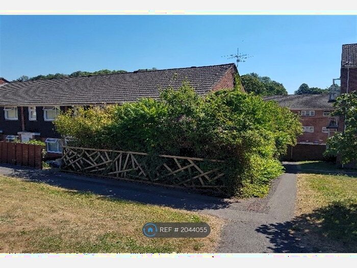 3 Bedroom End Of Terrace House To Rent In Hazel Close, Salisbury, SP2