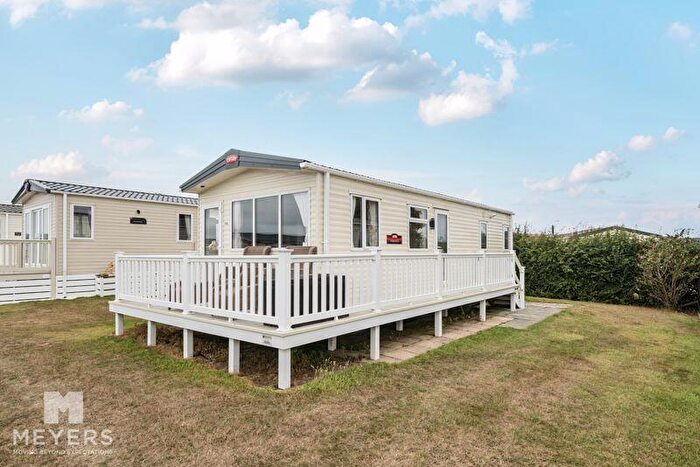 2 Bedroom Detached House For Sale In Durdle Door Holiday Park, West Lulworth, BH20