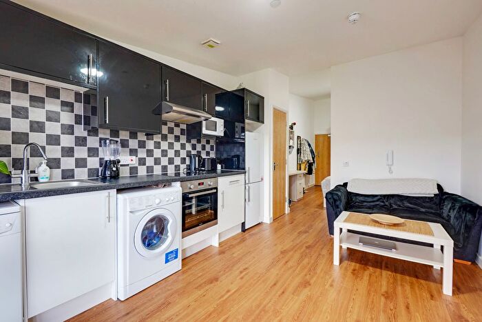 1 Bedroom Flat To Rent In Sturry Road, Canterbury, CT1