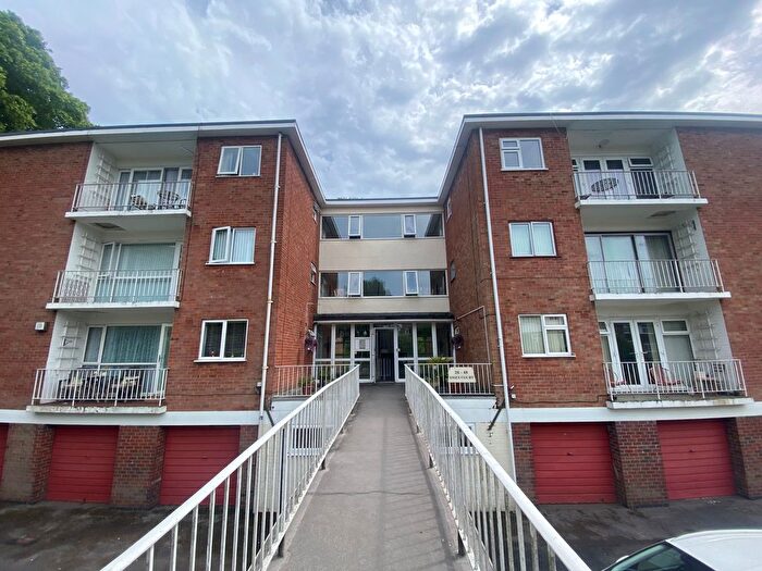 2 Bedroom Flat To Rent In Essex Court, Coventry, CV5