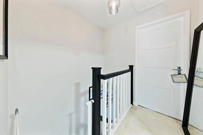 2 Bedroom Semi-Detached House For Sale In Thurston Drive, Kettering, NN15
