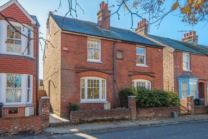 3 Bedroom Semi-Detached House To Rent In Canterbury, CT1