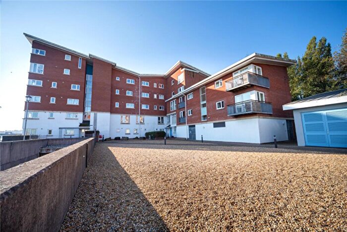 1 Bedroom Apartment To Rent In Jim Driscoll Way, Cardiff Bay, CF11