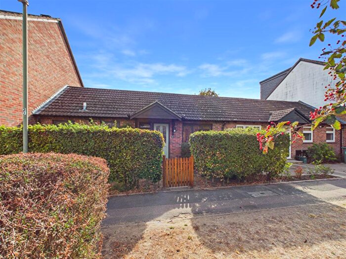 2 Bedroom Bungalow For Sale In Kings Chase, East Molesey, KT8