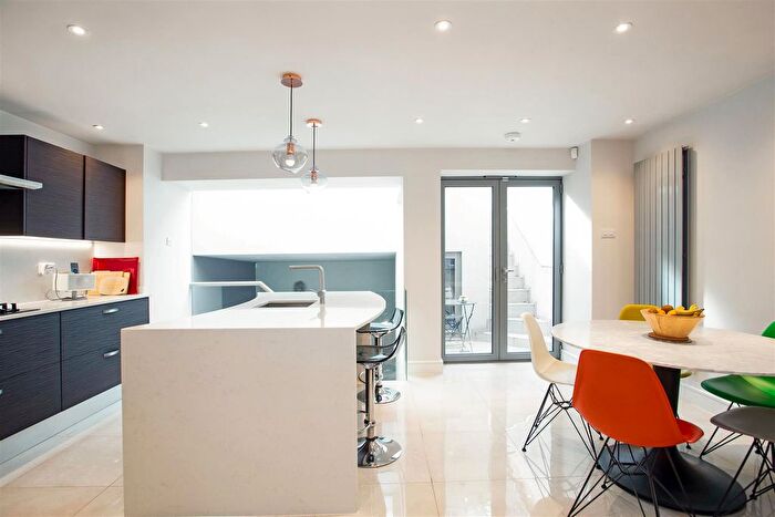 4 Bedroom Detached House To Rent In Dovehouse Street, Chelsea, SW3