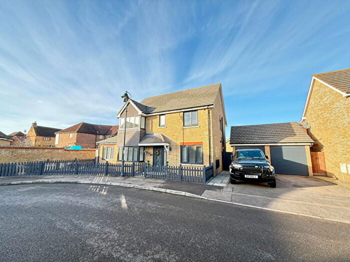 4 Bedroom Detached House For Sale In Stangate Drive, Iwade, Sittingbourne, ME9