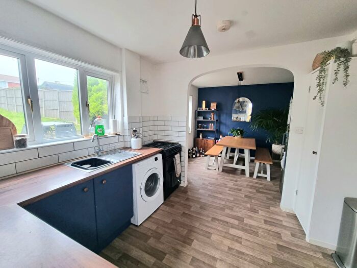 3 Bedroom End Of Terrace House For Sale In Mousehole Road, Paulsgrove, Portsmouth, PO6