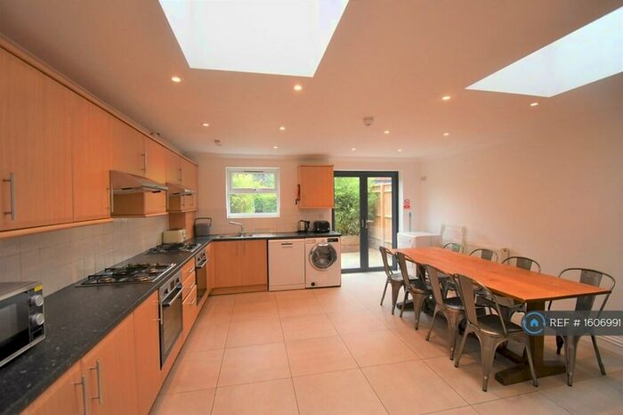 8 Bedroom Terraced House To Rent In Addington Road, Reading, RG1