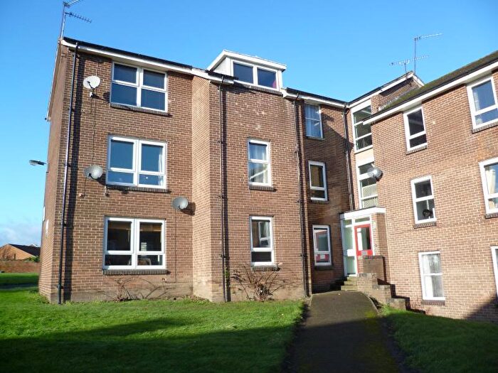 2 Bedroom Flat To Rent In Hazlebarrow Crescent, Jordanthorpe, Sheffield, S8