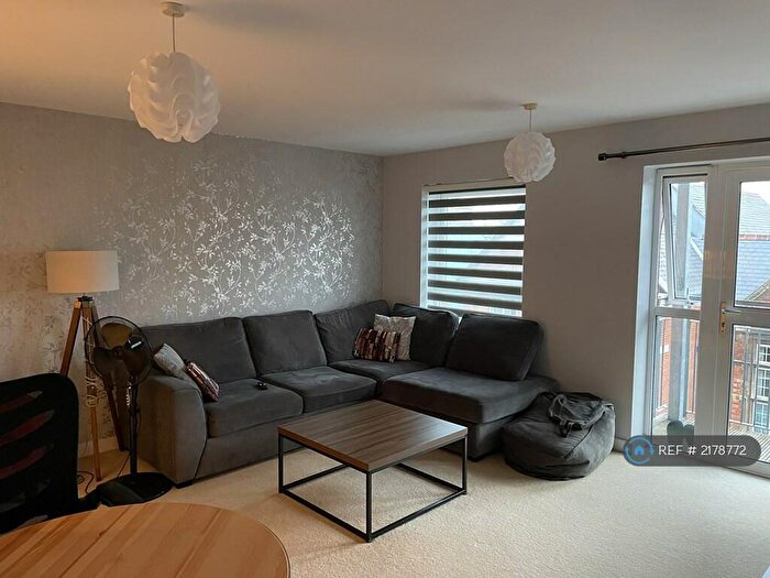 2 Bedroom Flat To Rent In Stimpson Avenue, Northampton, NN1