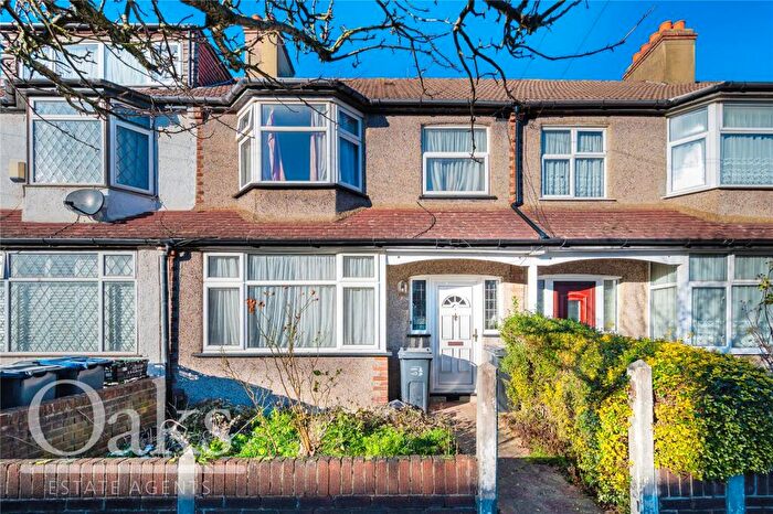 3 Bedroom Terraced House For Sale In Malden Avenue, South Norwood, SE25