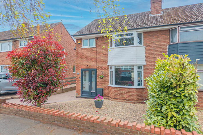 3 Bedroom Semi Detached House For Sale In Harport Road, Redditch, B98