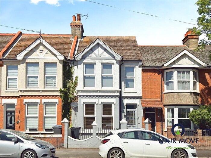 3 Bedroom Terraced House For Sale In Dumpton Park Drive, Ramsgate, Kent, CT11