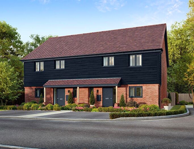 3 Bedroom Semi Detached House For Sale In Hawkinge, Folkestone, CT18