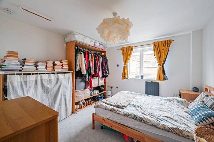 1 Bedroom Flat For Sale In Murray Grove, Hoxton, London, N1