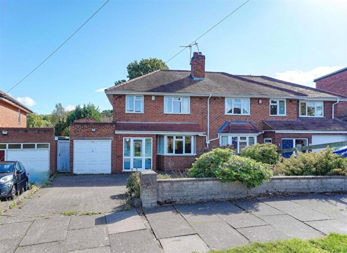 3 Bedroom Semi-Detached House For Sale In Hollie Lucas Road, Kings Heath, Birmingham, B13